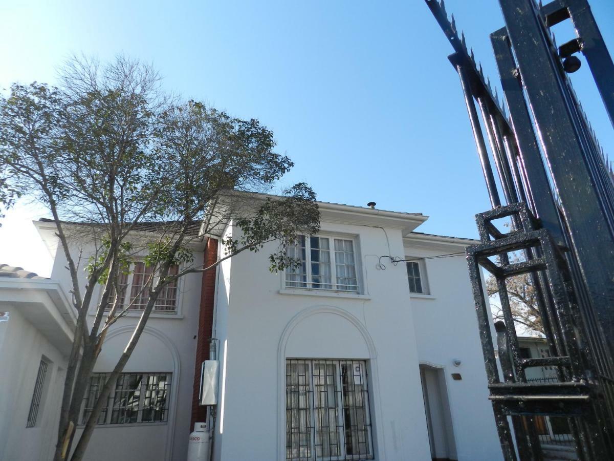 Hostal Estadio Nacional Santiago Exterior photo
